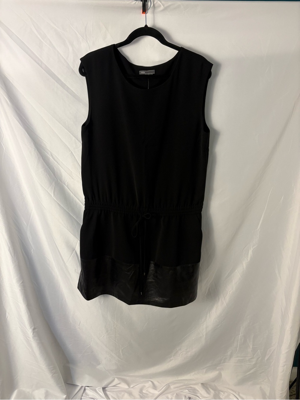 Vince Contrast Sleeveless Black Dress with Leather Band Sz L NWT